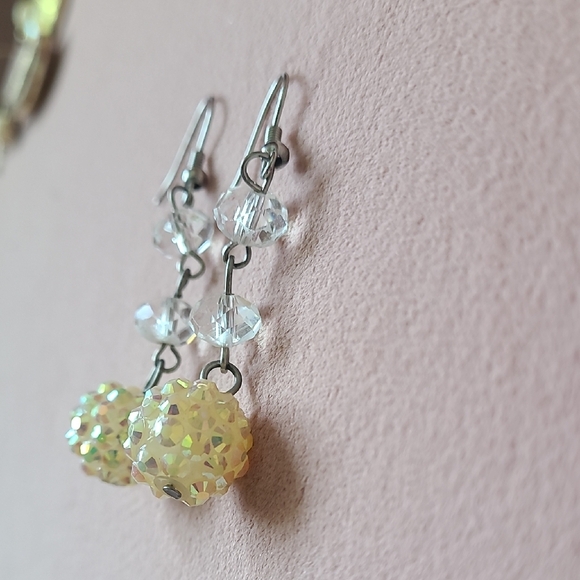 Elegant Gold And Cream Drop Earrings Set - Picture 12 of 12